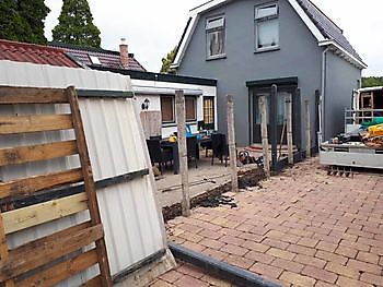 Bestrating rondom uw huis laten aanleggen Kamperman Grondwerk B.V. Groningen Scheemda