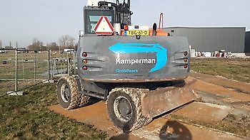 nieuwe machine in de vloot Kamperman Grondwerk B.V. Groningen Scheemda
